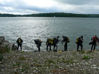  Buceadores en adelanle.JPG 